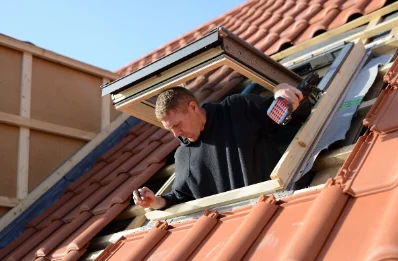 Pose de fenêtres de toit Velux à Condes